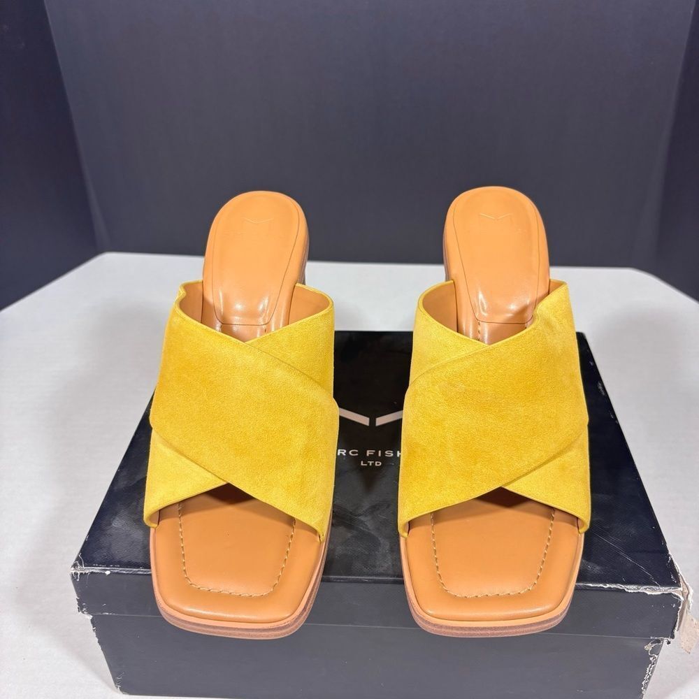 Marc Fisher Barli Sandal Yellow/Gold Size 9.5 NEW in box - Picture 4 of 12